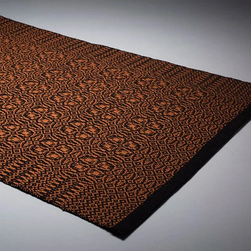 DJE Yes It's Worth It Runner Kit 3 DJE Yes It's Worth It Runner Kit